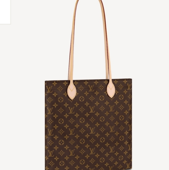Louis Vuitton Handbags - Louis Vuitton Carry It Tote